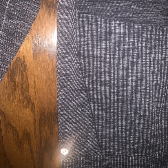 Lululemon Restless Hoodie Pullover Long Sleeve Top Heathered Black EUC Sz 12 - Picture 9 of 15